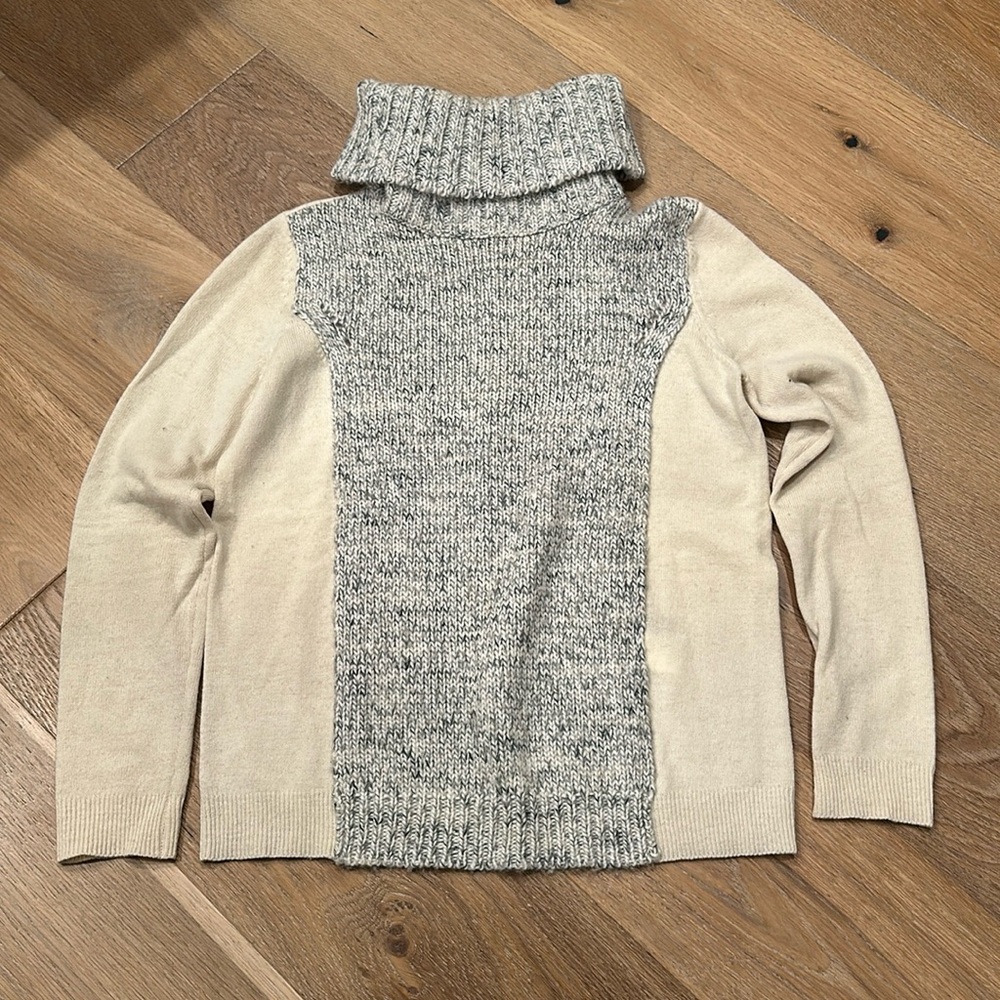 Sumisumi Turtleneck sweater